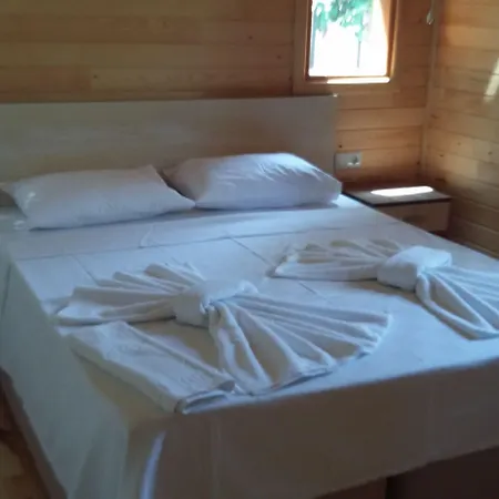 Kemp Maji Village Çıralı